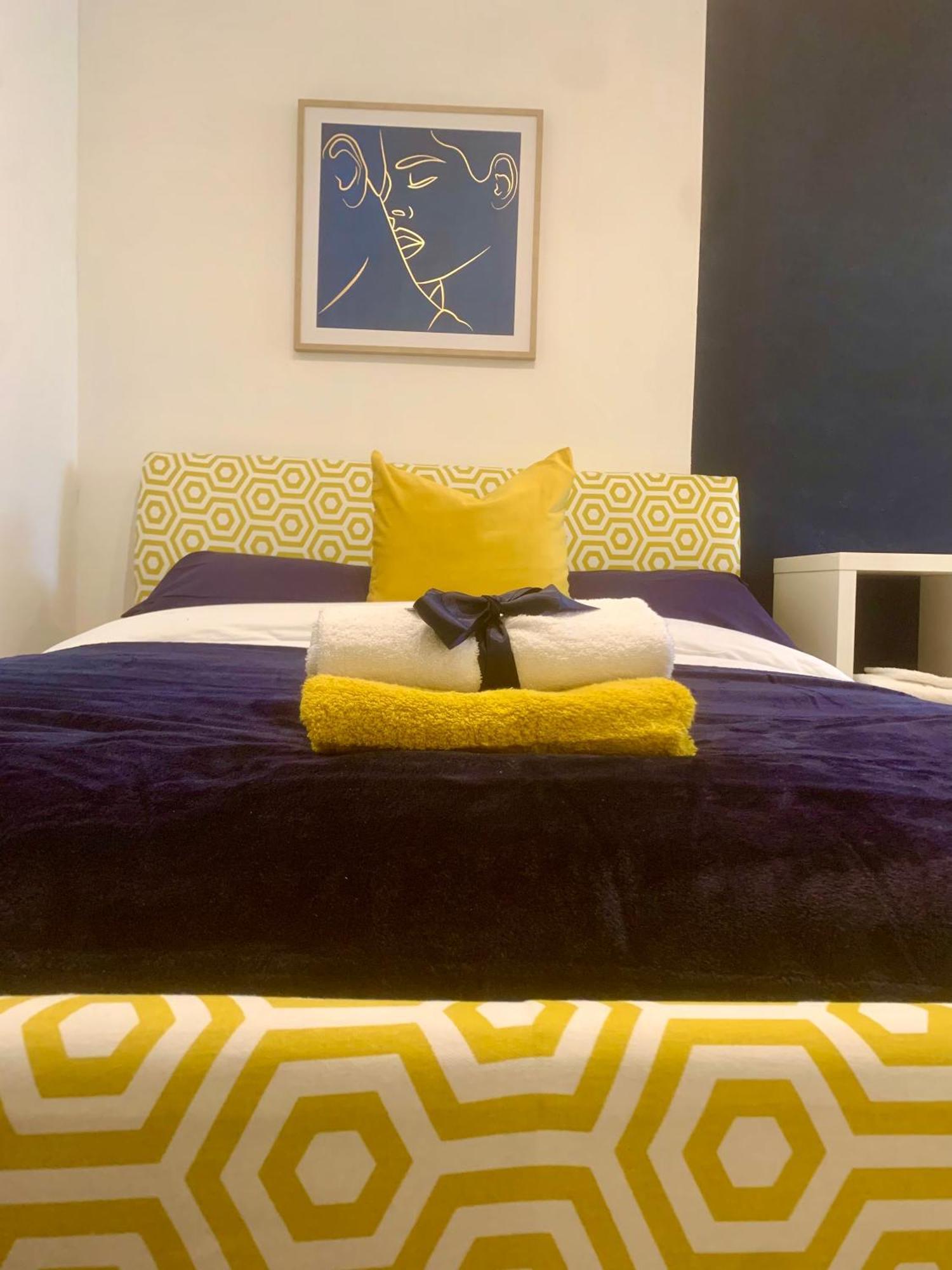 Large Modern 3 Bedroom City Centre Apartment ,Free Parking Liverpool Esterno foto