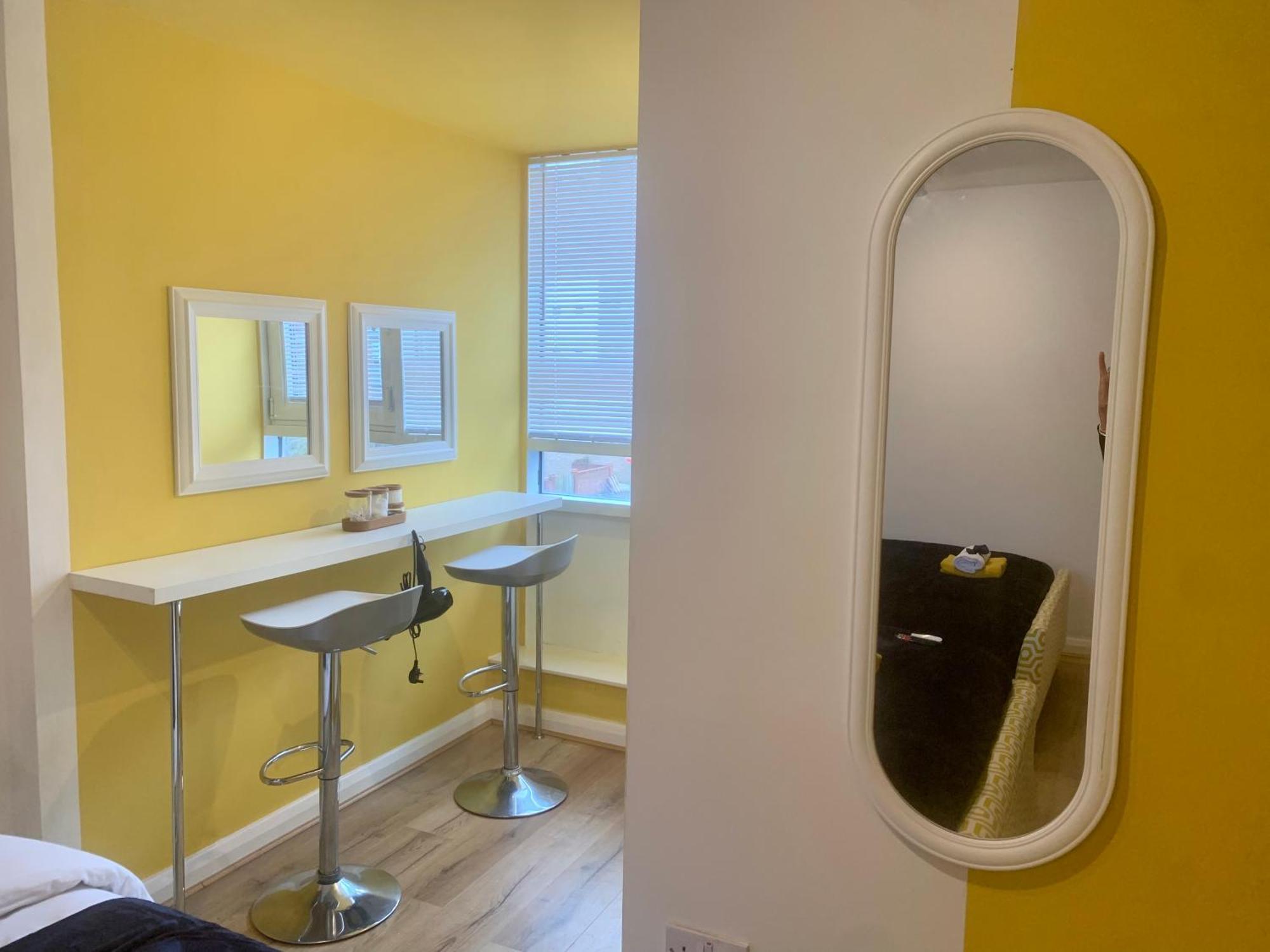 Large Modern 3 Bedroom City Centre Apartment ,Free Parking Liverpool Esterno foto